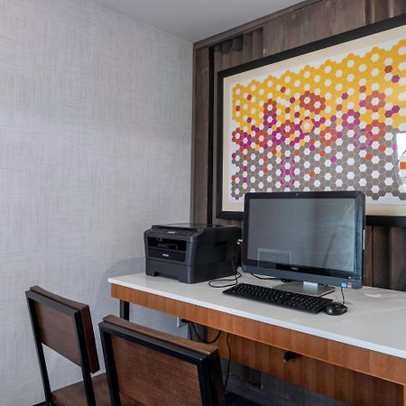 Holiday Inn Express Hotel & Suites Petersburg/Dinwiddie By Ihg Exterior foto